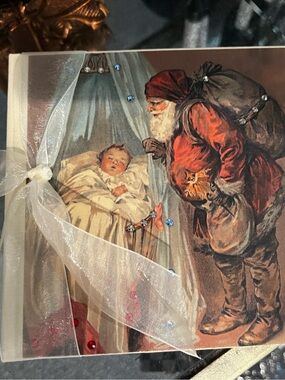 Vintage-Inspired Santa mini photo album